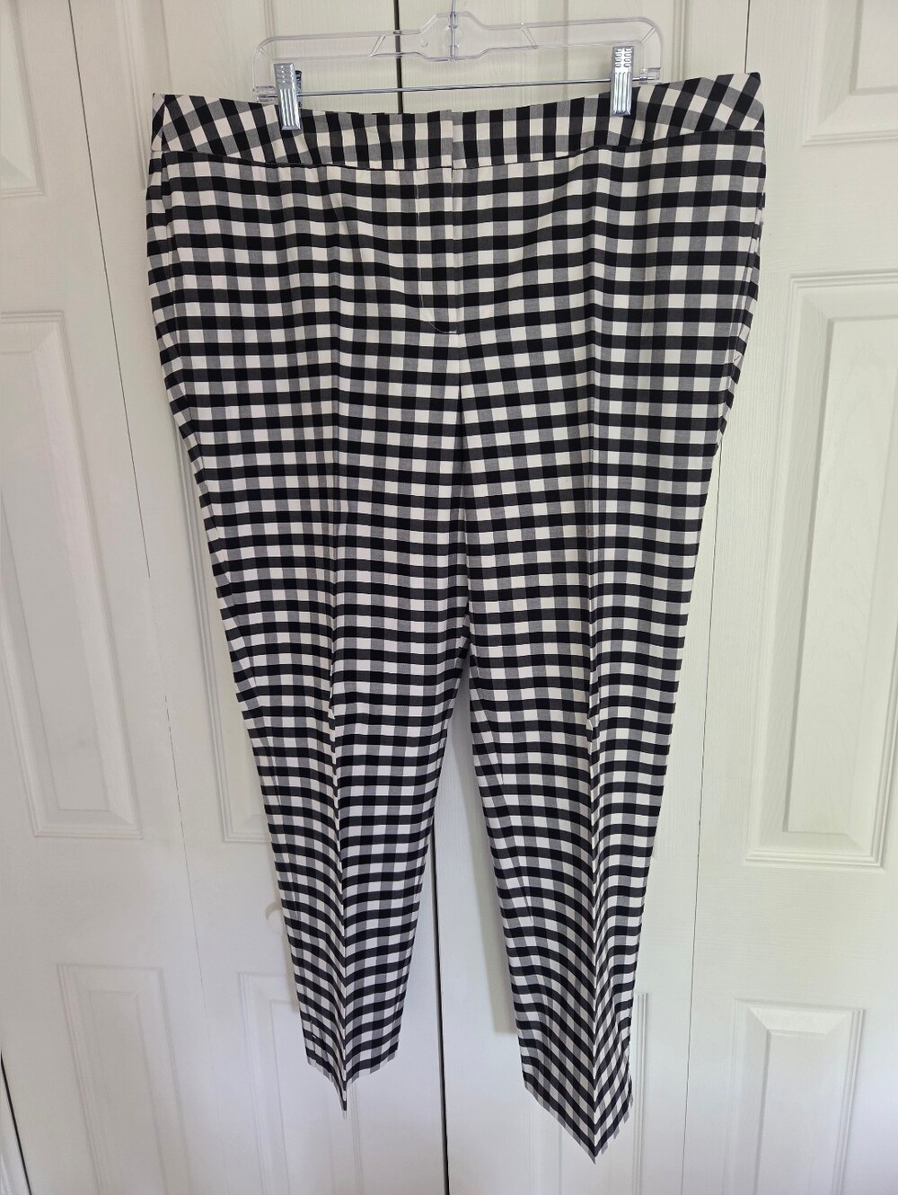 Talbots Woman Black and White Gingham Ankle Pants